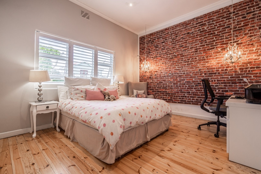 To Let 3 Bedroom Property for Rent in Wynberg Upper Western Cape